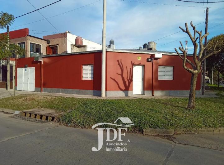 Casa · 75m² · 2 Ambientes · 1 Cochera