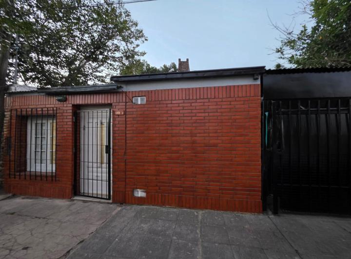 Casa · 150m² · 4 Ambientes · 1 Cochera