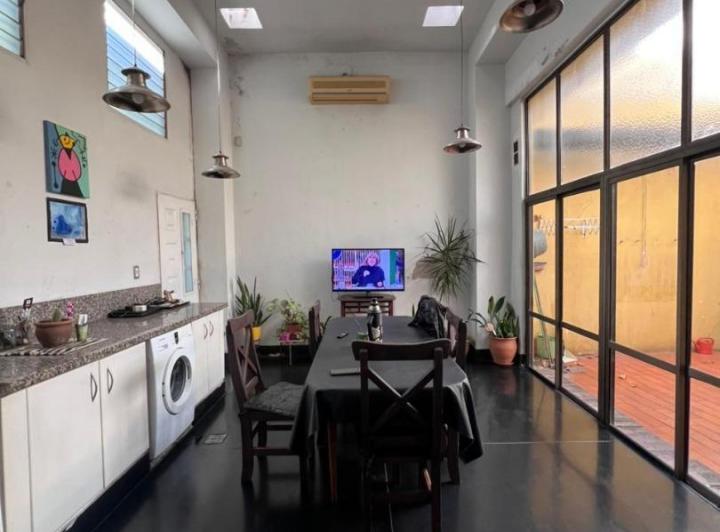 Casa · 168m² · 5 Ambientes · 1 Cochera