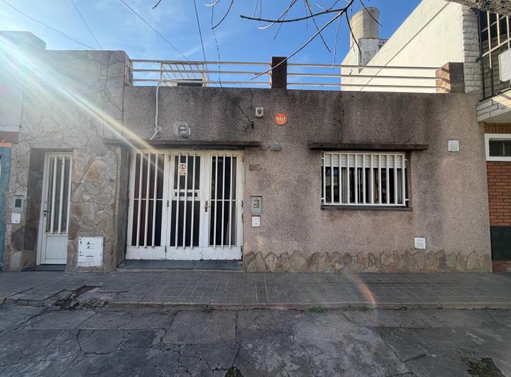 Casa · 84m² · 3 Ambientes · 1 Cochera
