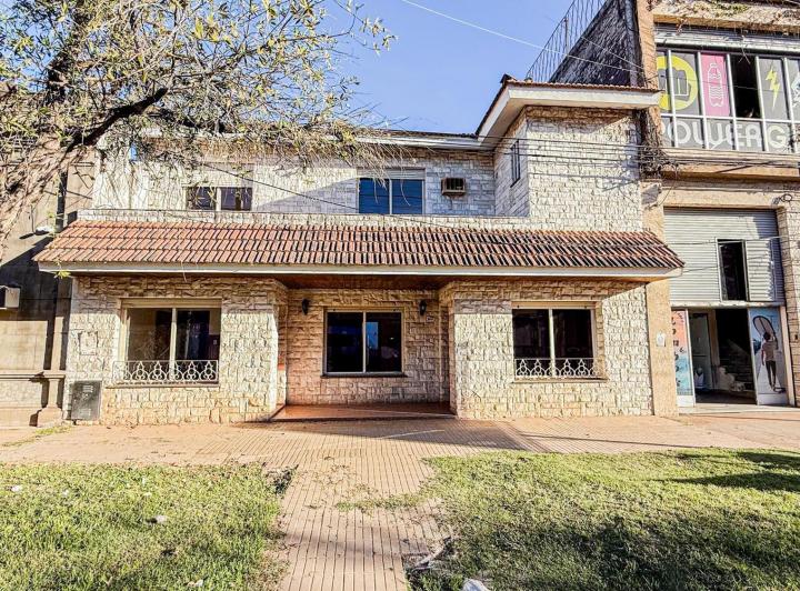 Casa · 232m² · 4 Dormitorios