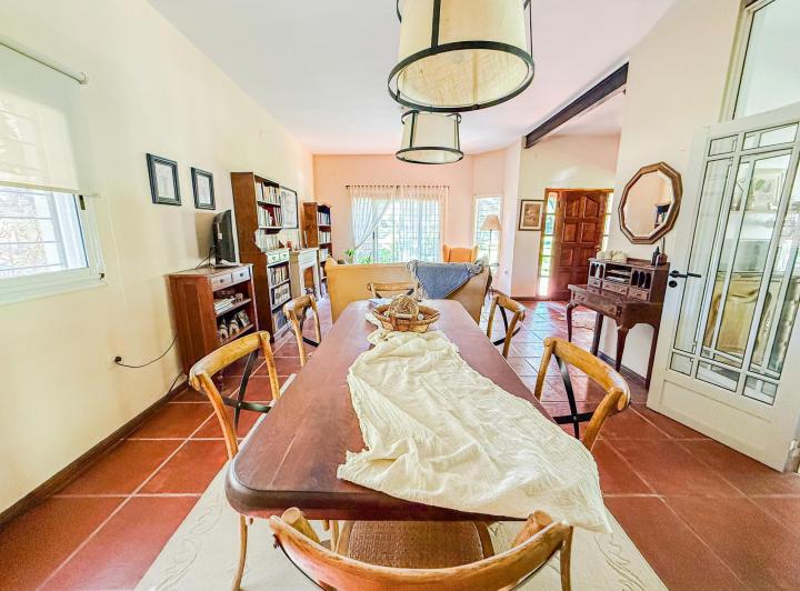 Casa · 144m² · 3 Dormitorios · 2 Cocheras