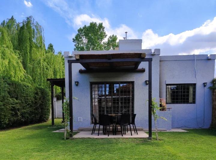 Casa · 70m² · 2 Dormitorios · 1 Cochera