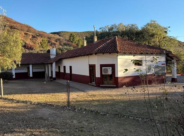 Casa · 400m² · 5 Ambientes