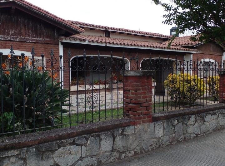 Casa · 1m² · 3 Ambientes