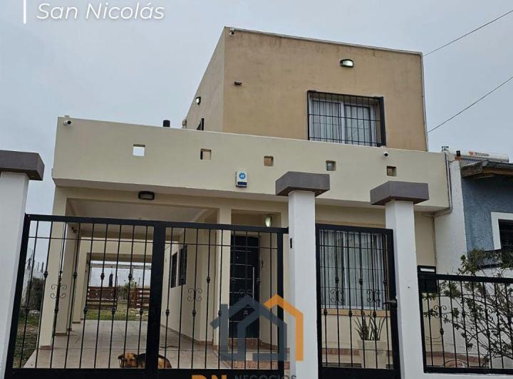 Casa · 130m² · 2 Dormitorios · 1 Cochera
