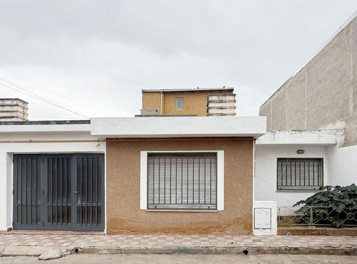 Casa · 105m² · 7 Ambientes · 1 Cochera