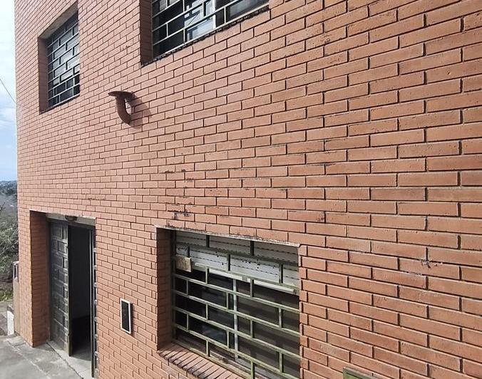 Casa · 371m² · 13 Ambientes · 1 Cochera