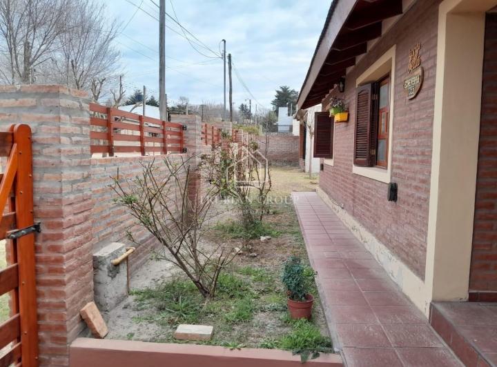 Casa · 110m² · 3 Ambientes · 1 Cochera