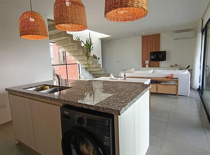 Casa · 120m² · 4 Ambientes · 1 Cochera