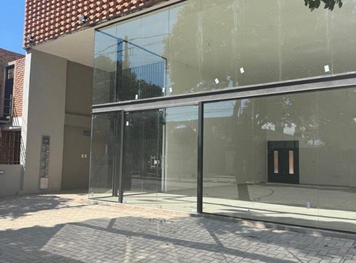 Local comercial · 109m²