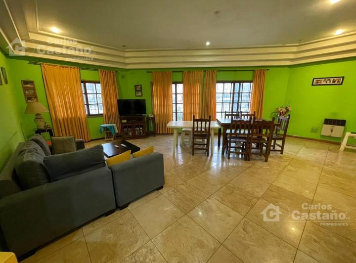 PH · 152m² · 4 Ambientes · 1 Cochera