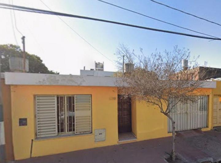 Casa · 110m² · 5 Ambientes · 1 Cochera