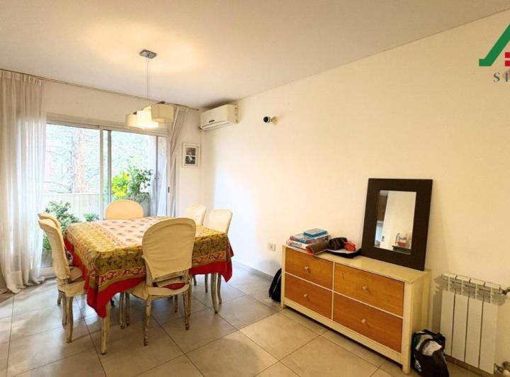Departamento · 77m² · 5 Ambientes · 1 Cochera