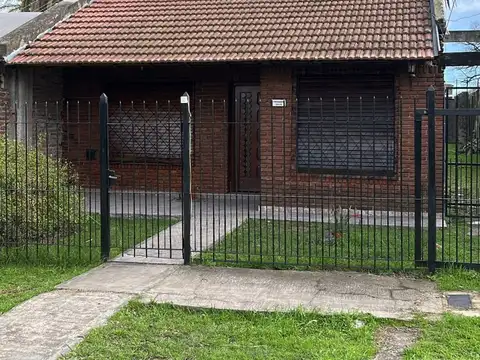 Casa en Alquiler en Ituzaingo, Partido de Ituzaingó