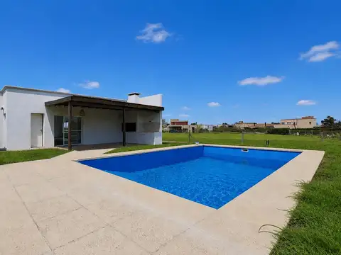 Casa en Alquiler en San Sebastián, Countries y Barrios Cerrados en Escobar
