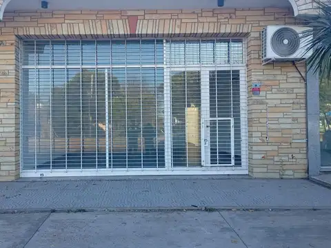 Local en Alquiler en Lisandro Olmos Etcheverry, Partido de La Plata