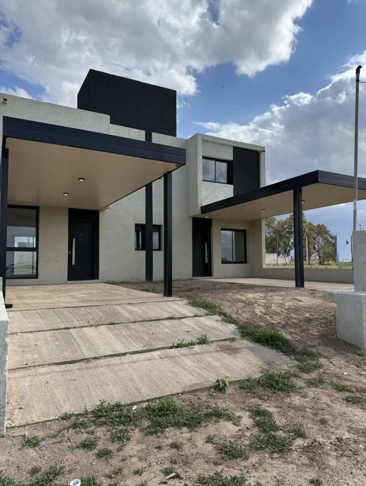 Venta duplex cuestas de manantiales estrenar OPORTUNIDAD. 2 dormitorios 2 baños.