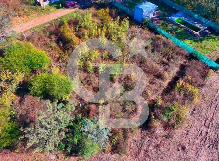 Terreno · 600m²