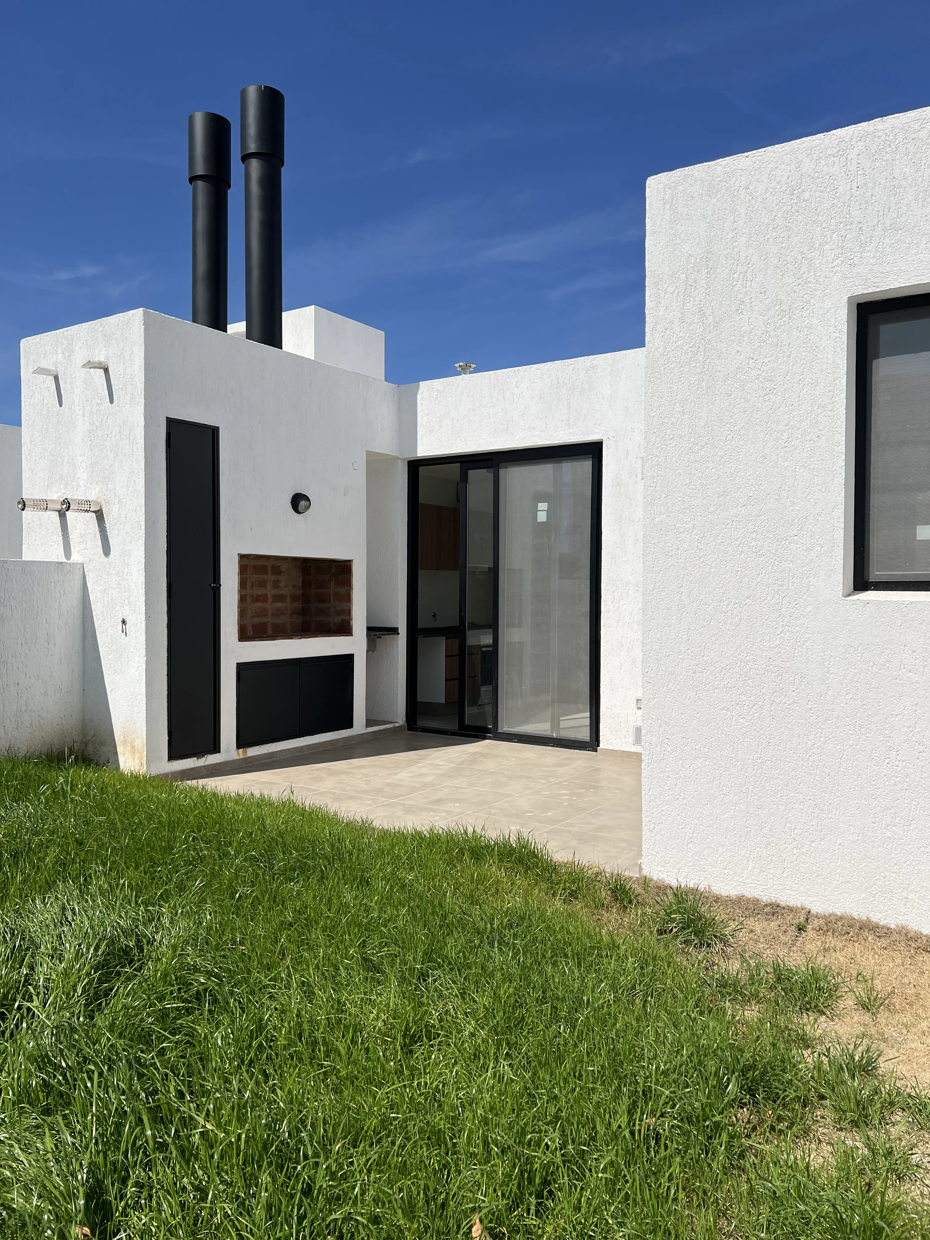 ESPECTACULAR CASITA EN SOLARES DE MANANTIALES