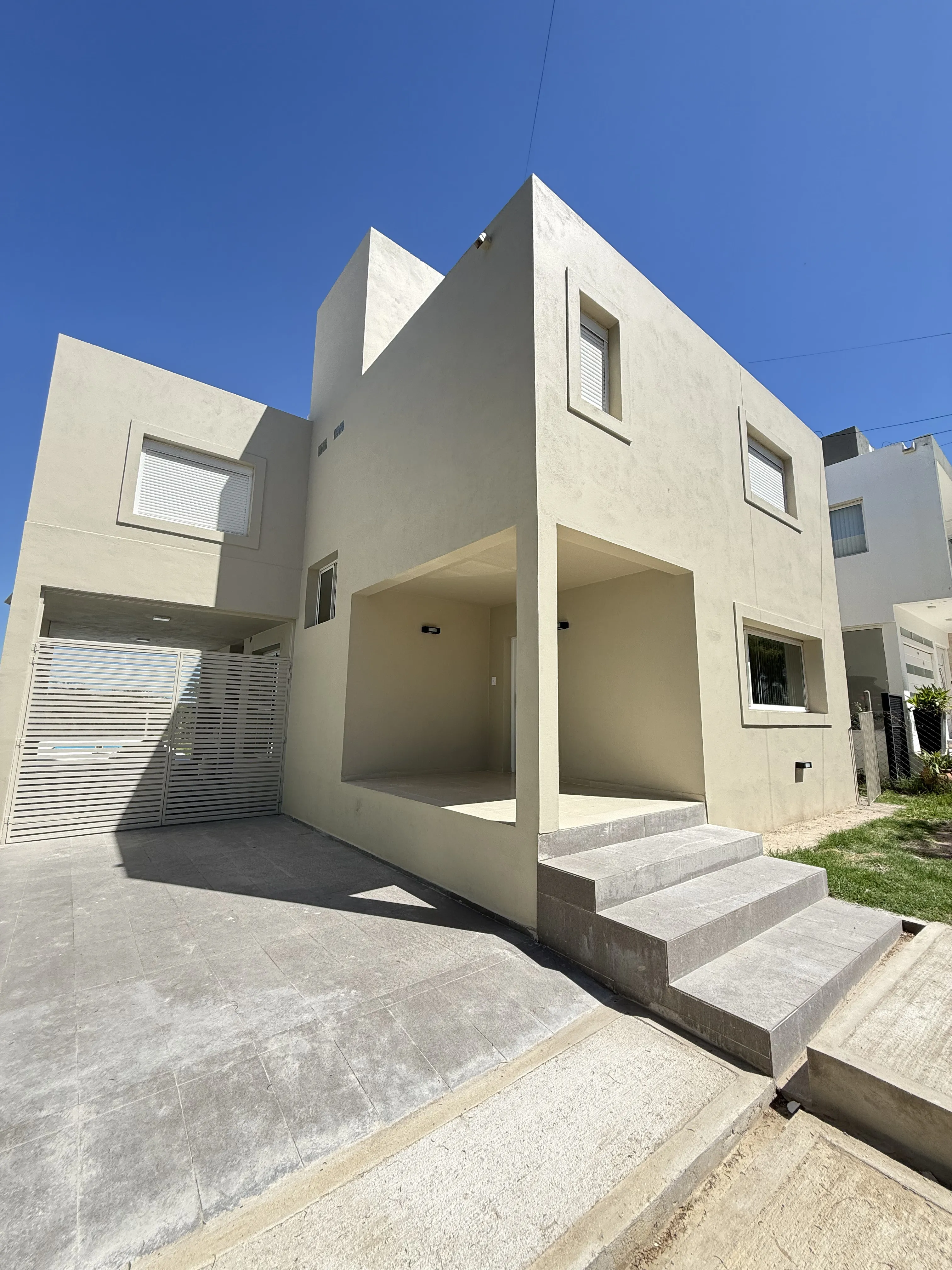 ¡Venta! Casa en La Estanzuela ¡Lista para Escriturar!