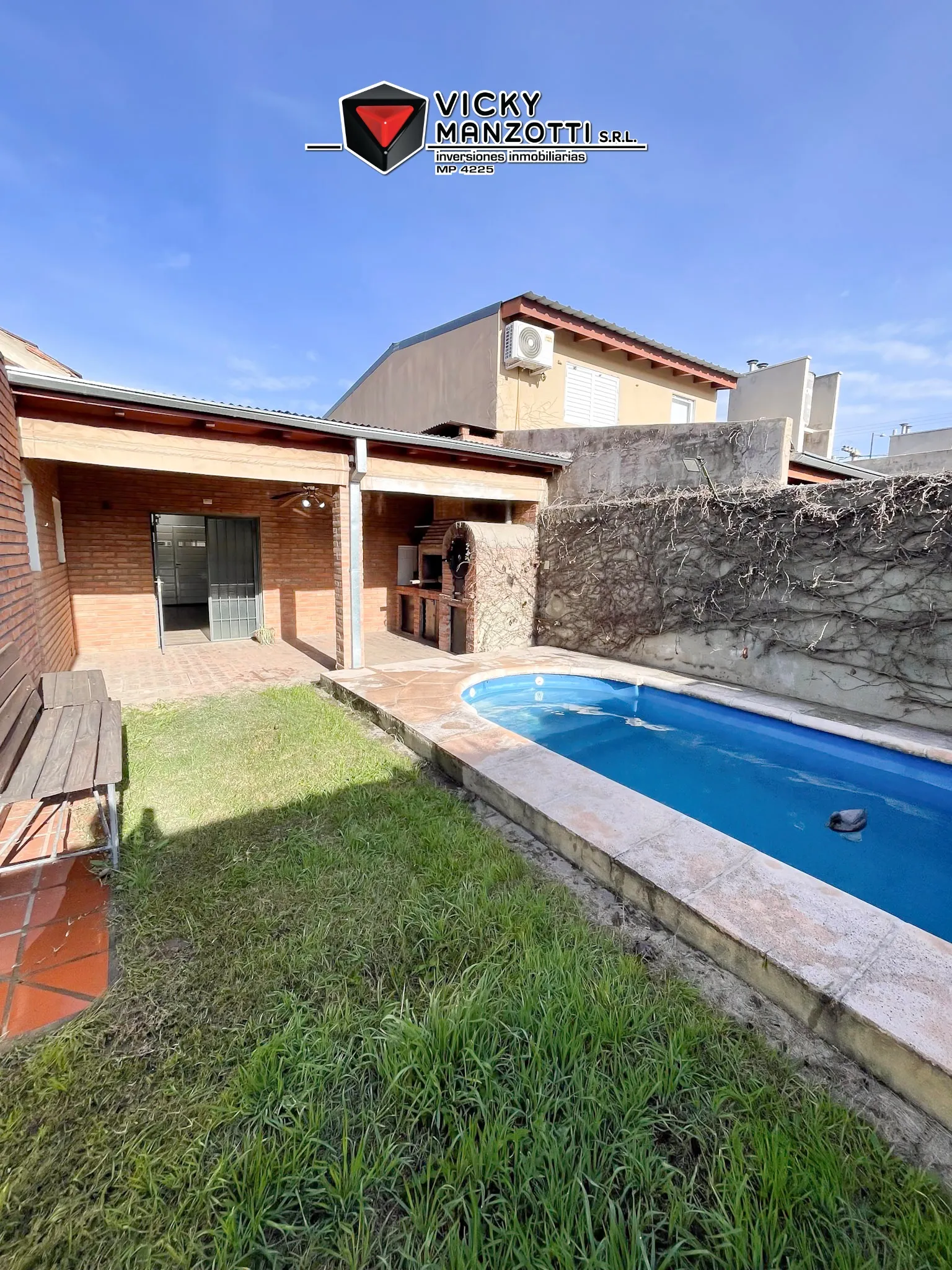 TU CASA IDEAL CON PILETA BARRIO SMATA II