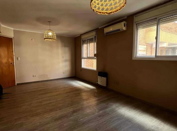 Departamento · 78m² · 5 Ambientes · 1 Cochera