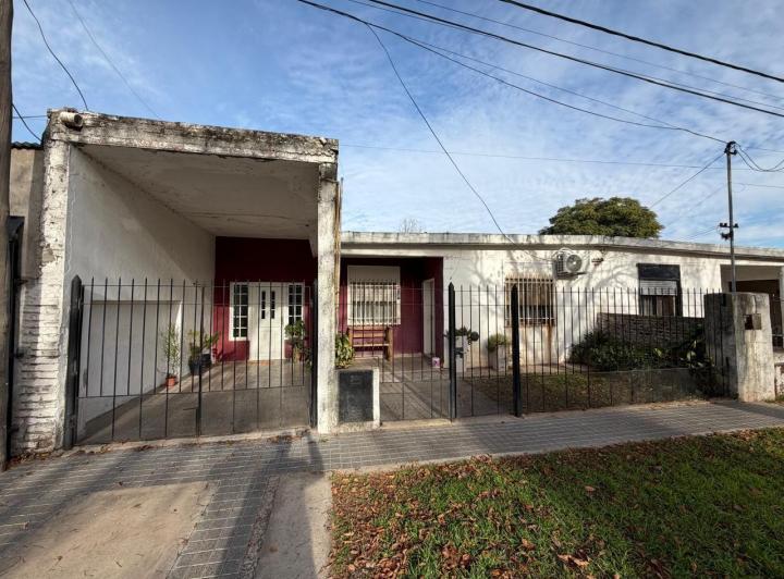 Casa · 110m² · 3 Ambientes · 1 Cochera