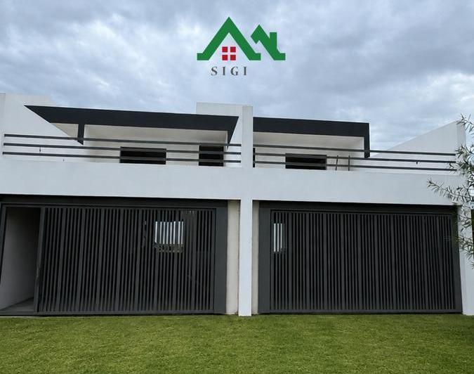 Casa · 200m² · 4 Ambientes · 1 Cochera