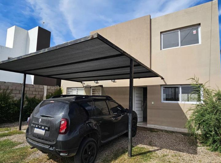 Casa · 86m² · 3 Ambientes · 1 Cochera