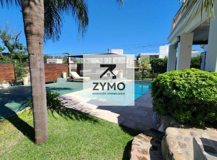 Casa · 330m² · 11 Ambientes · 3 Cocheras