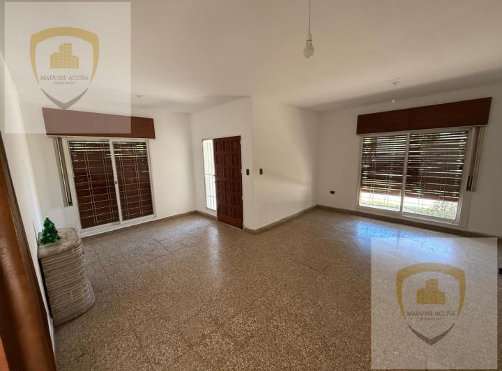 Casa · 185m² · 9 Ambientes