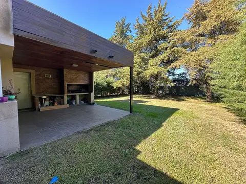Casa en Venta en Pueblo Esther, Rosario