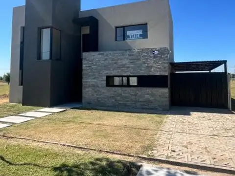 Casa en Venta en San Lorenzo, Santa Fe