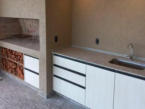 Casa en Venta en Roldan, San Lorenzo