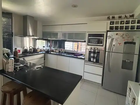 Casa en Venta en Republica De La Sexta, Rosario