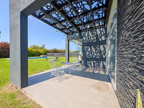 Casa en Venta en Roldan, San Lorenzo