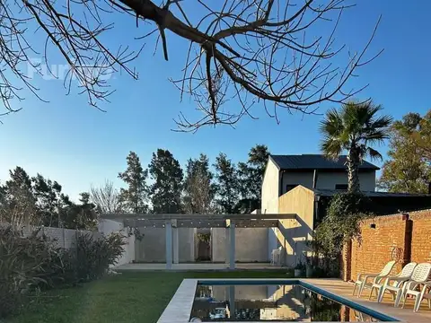 Casa en Venta en Soldini, Rosario