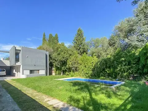 Casa en Venta en Pueblo Esther, Rosario