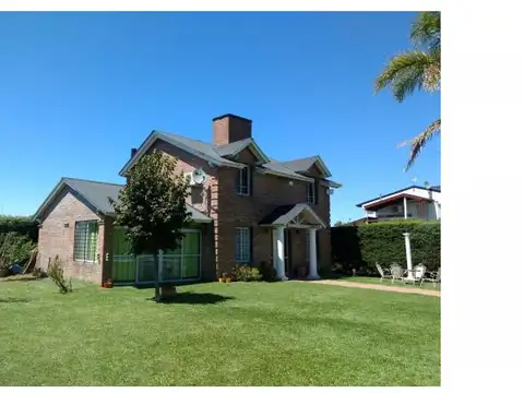 Casa en Venta en Roldan, San Lorenzo
