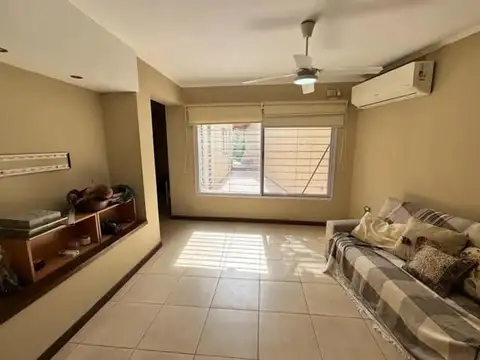 Casa en Venta en Republica De La Sexta, Rosario