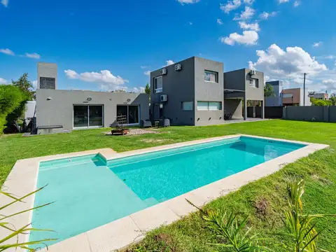 Casa en Venta en Roldan, San Lorenzo