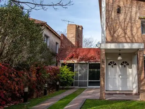 Casa en Venta en Pueblo Esther, Rosario