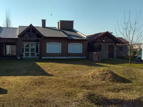 Casa en Venta en Villa San Juan, Funes
