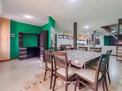 Casa en Venta en Azcuenaga, Rosario