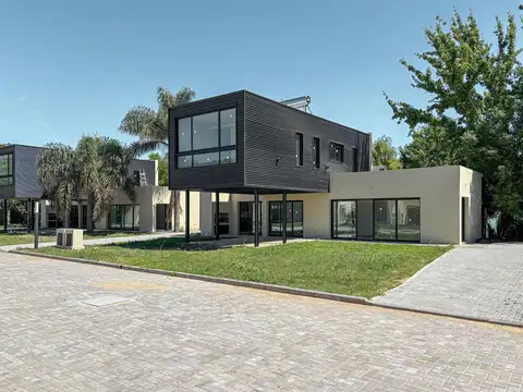 Casa en Venta en Funes, Rosario