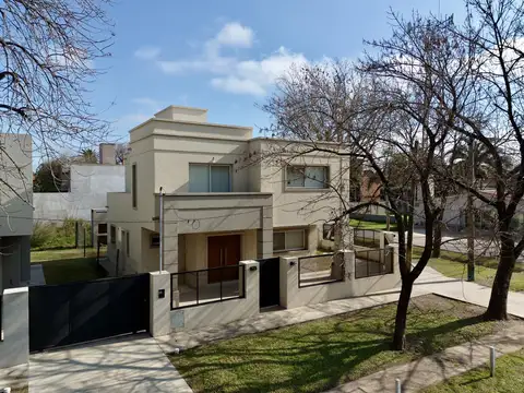 Casa en Venta en Funes, Rosario