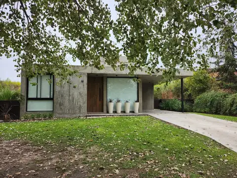 Casa en Venta en Puerto Roldan, Countries y Barrios Cerrados en Roldan