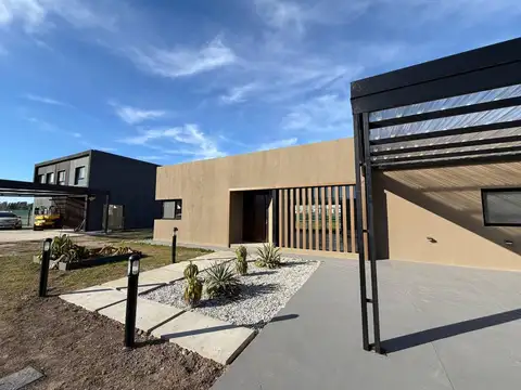 Casa en Venta en Fisherton, Rosario