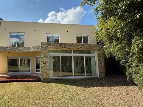 Casa en Venta en Bella Italia, Castellanos